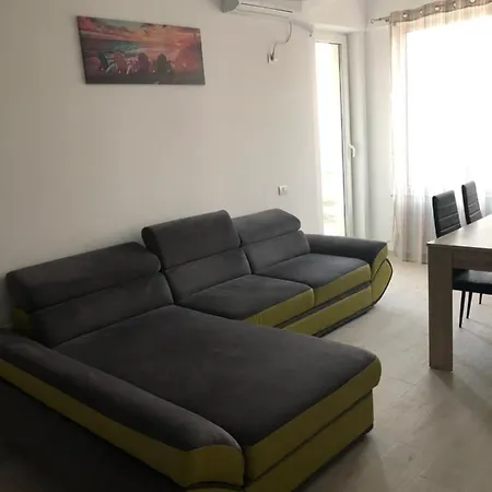Astoria2 Apartament *